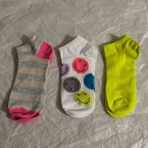 Women’s Pink, White, & Green Ankle Socks Set